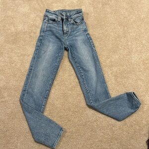 Jeans are from American Eagle, size 000 short, light wash